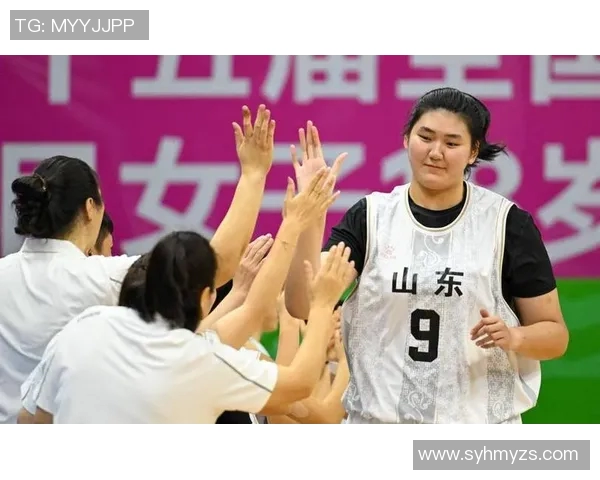 内蒙古女篮迎战山东队全力争胜展现团队实力与拼搏精神